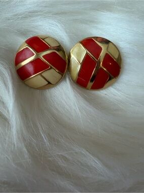 Vintage Gold-Tone Red and Cream Enamel Round pierced Earrings